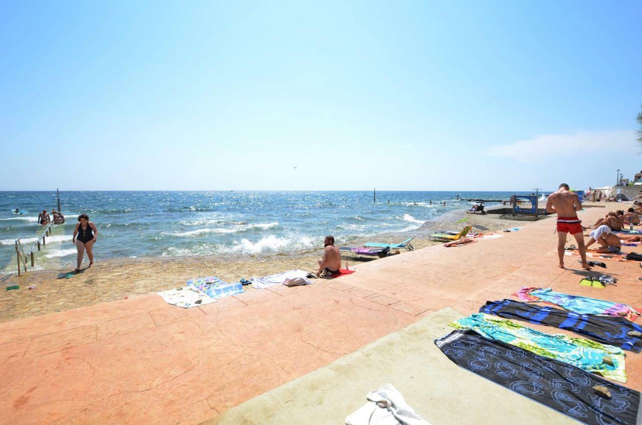 Apartment Auretta Novigrad  Bagian luar foto